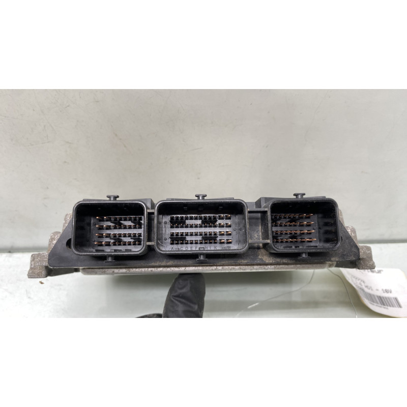 Calculateur moteur CITROEN C4 PICASSO 1 Photo n°3