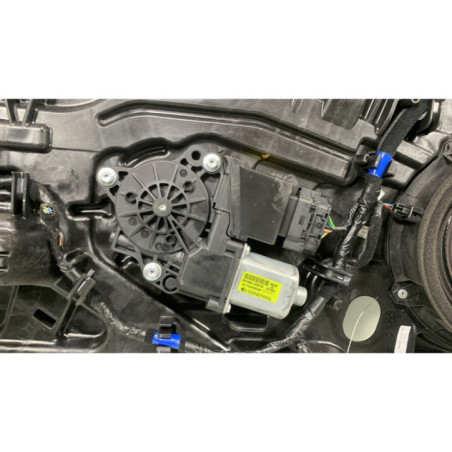 Leve vitre electrique avant droit KIA CEE-D 2 Photo n°1