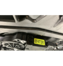 Leve vitre electrique avant droit KIA CEE-D 2