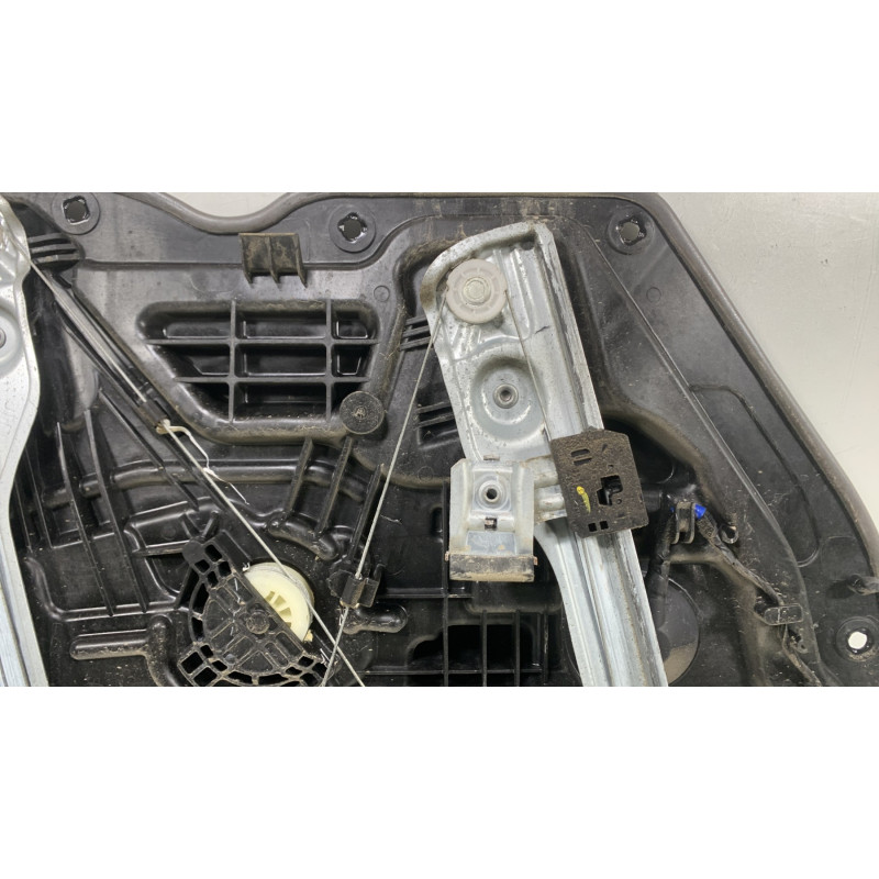 Leve vitre electrique avant droit KIA CEE-D 2 Photo n°5