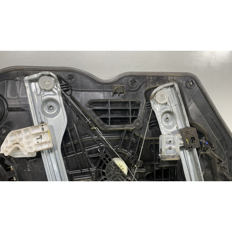 Leve vitre electrique avant droit KIA CEE-D 2 Photo n°7