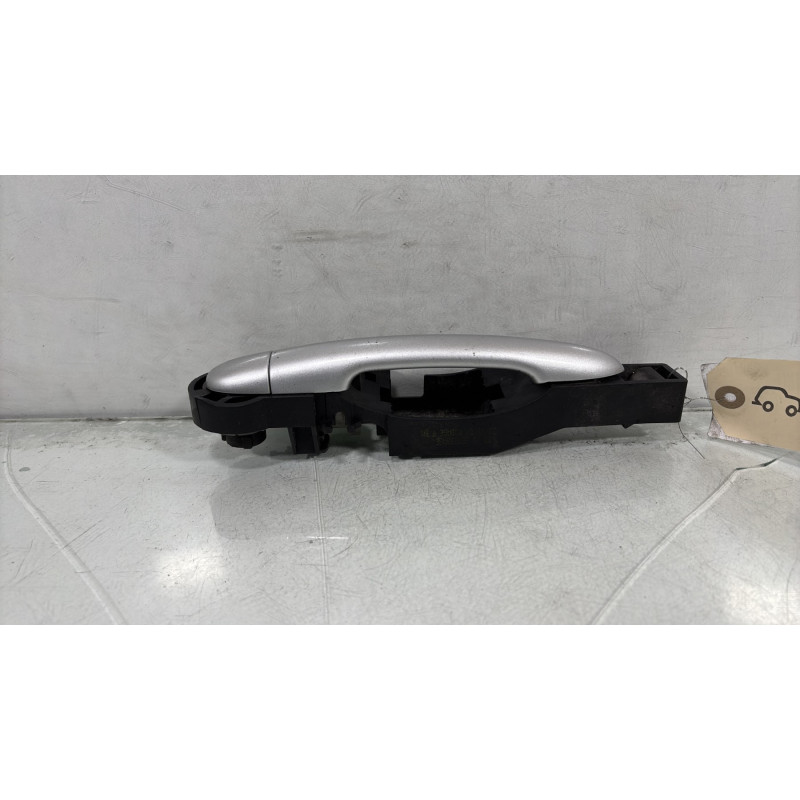 Poignee porte arriere gauche RENAULT LAGUNA 3 Photo n°1