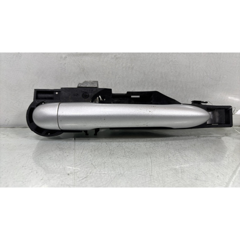 Poignee porte arriere gauche RENAULT LAGUNA 3 Photo n°2
