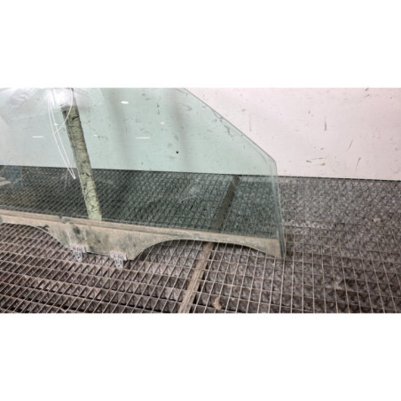 Vitre avant droit NISSAN MICRA 3