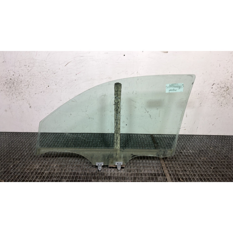 Vitre avant droit NISSAN MICRA 3 Photo n°4
