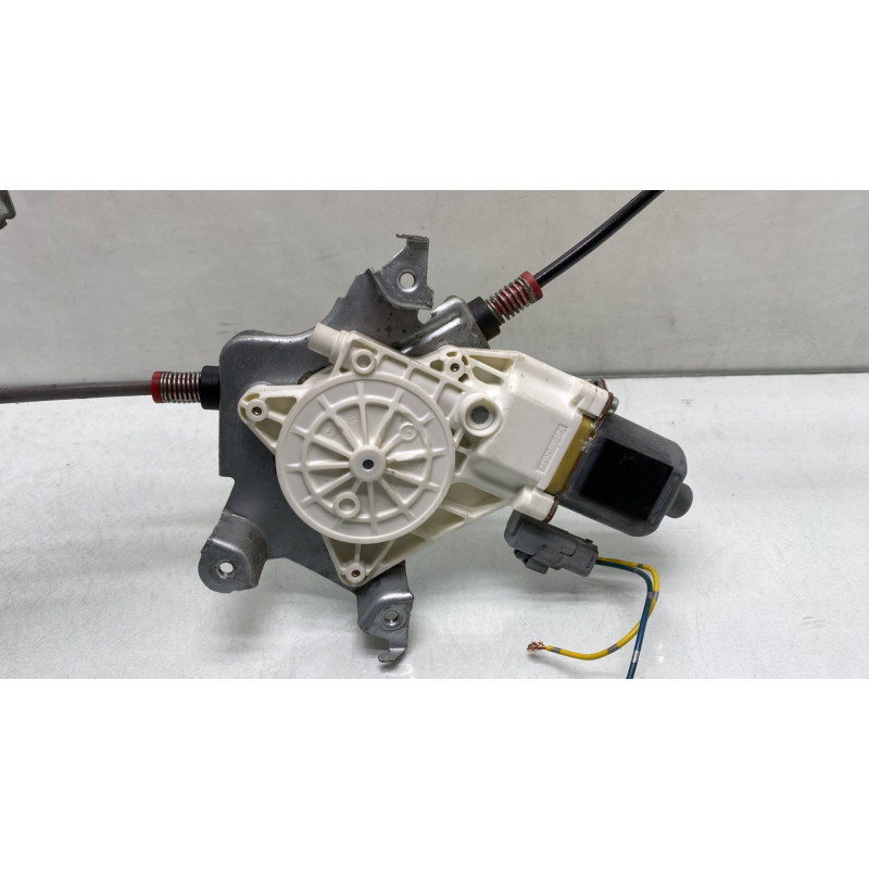 Leve vitre electrique avant gauche NISSAN MICRA 3 Photo n°4
