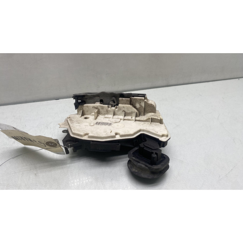 Serrure arriere droit VOLKSWAGEN GOLF 6 Photo n°2