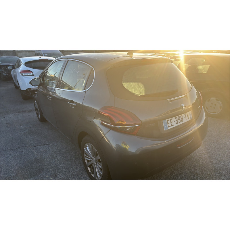 Charniere de capot PEUGEOT 208 1 Photo n°8