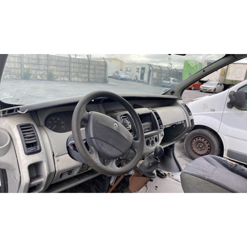 Face avant RENAULT TRAFIC 2 Photo n°16