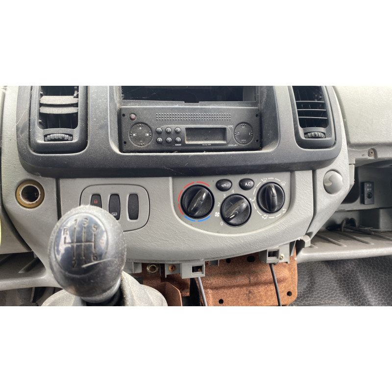 Face avant RENAULT TRAFIC 2 Photo n°18
