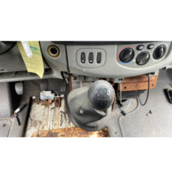 Face avant RENAULT TRAFIC 2