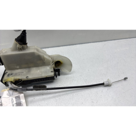 Serrure avant gauche PEUGEOT 208 1