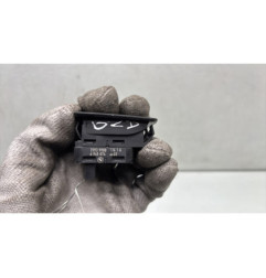 Interrupteur de leve vitre avant droit BMW SERIE 3 E90