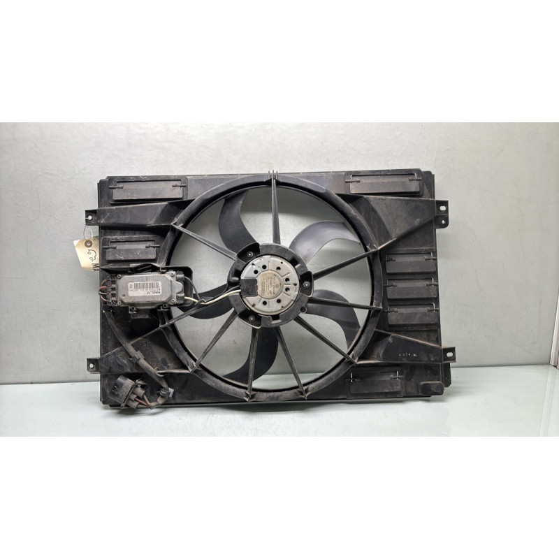 Moto ventilateur radiateur VOLKSWAGEN TOURAN 2 Photo n°3
