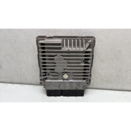Calculateur moteur VOLKSWAGEN TOURAN 2 Photo n°1