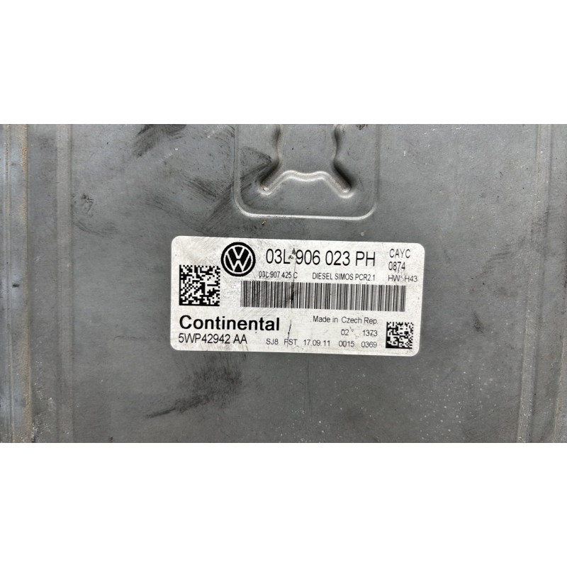 Calculateur moteur VOLKSWAGEN TOURAN 2 Photo n°3