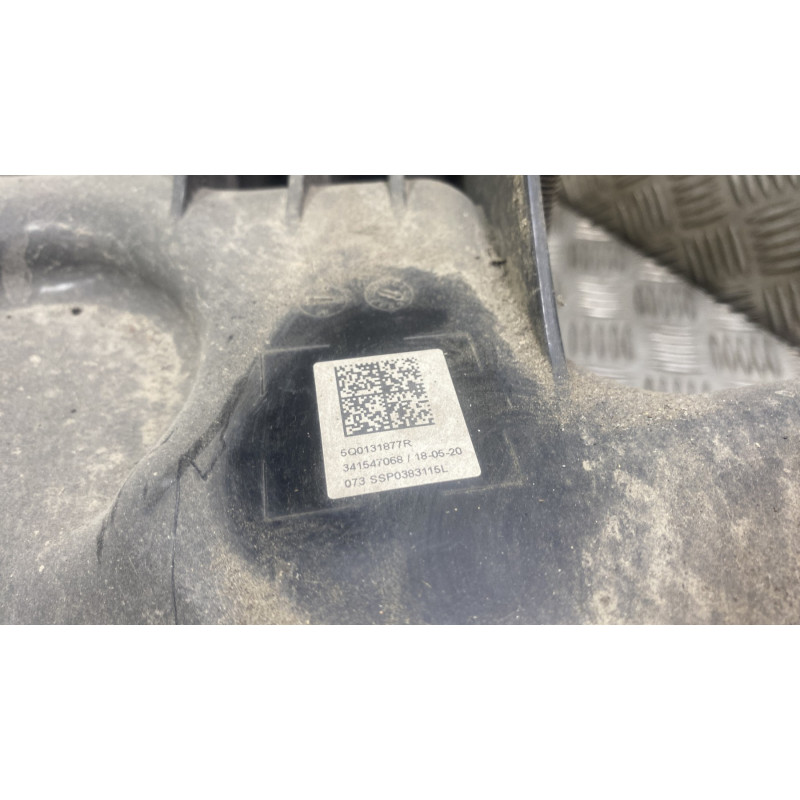 Reservoir AdBlue SEAT ATECA Photo n°4