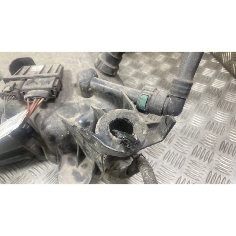 Reservoir AdBlue SEAT ATECA Photo n°6