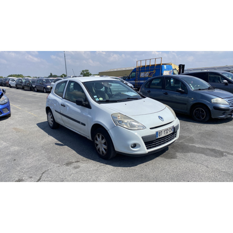 Boitier filtre a air RENAULT CLIO 3 Photo n°4