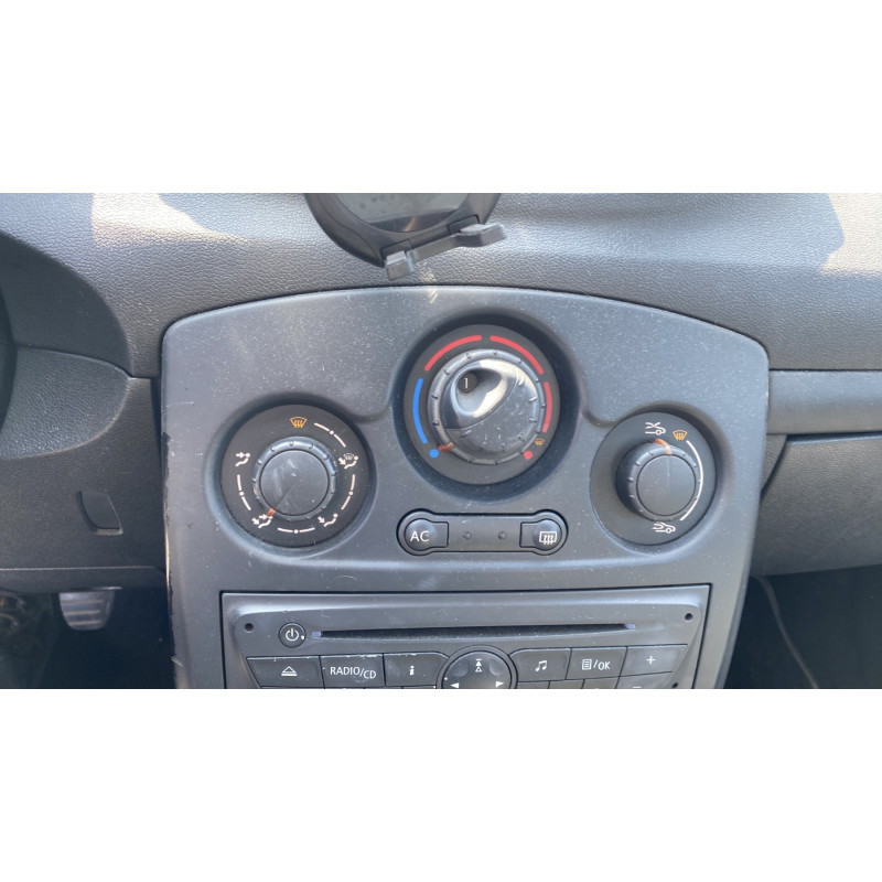 Boitier filtre a air RENAULT CLIO 3 Photo n°7