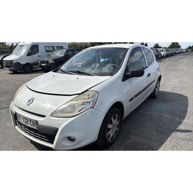 Boitier filtre a air RENAULT CLIO 3 Photo n°15