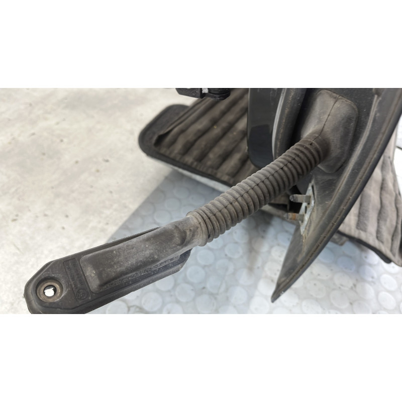 Porte avant gauche BMW SERIE 3 E91 Photo n°4
