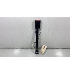 Attache ceinture avant droit NISSAN QASHQAI 1