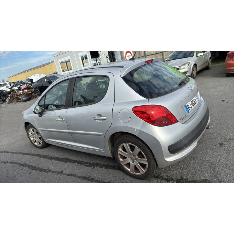Pare choc avant PEUGEOT 207 Photo n°14