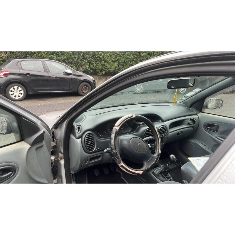 Jante RENAULT MEGANE 1 Photo n°17