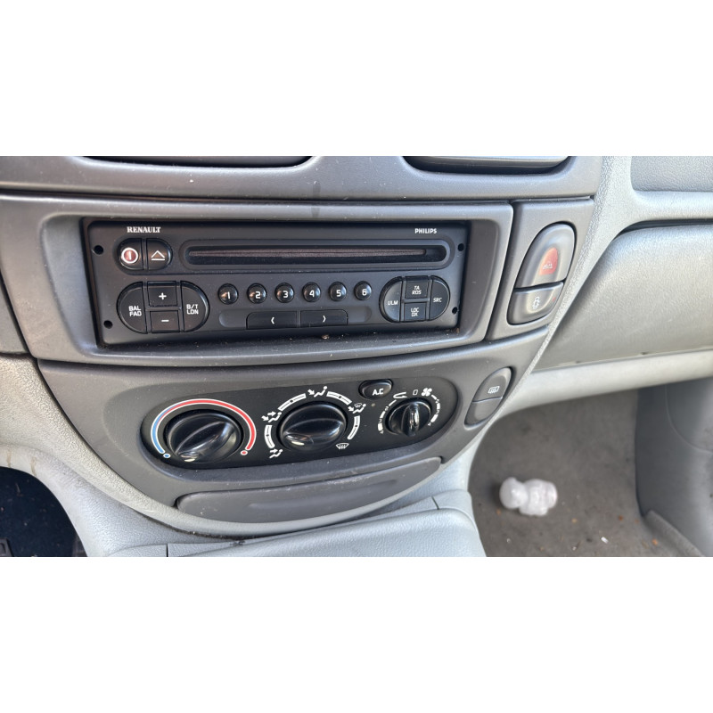 Aile avant droit RENAULT SCENIC 1 Photo n°16
