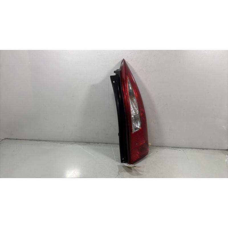 Feu arriere principal droit (feux) MAZDA PREMACY Photo n°2