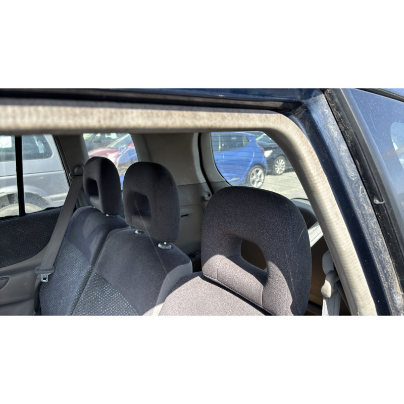 Feu arriere principal droit (feux) MAZDA PREMACY Photo n°17