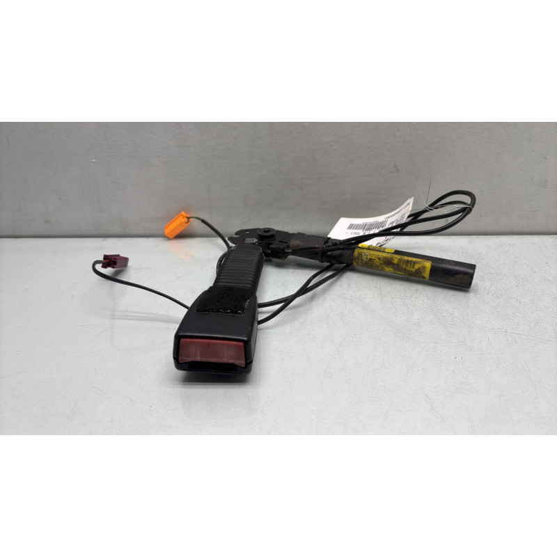 Pretensionneur de ceinture avant droit FORD FOCUS 2 Photo n°3