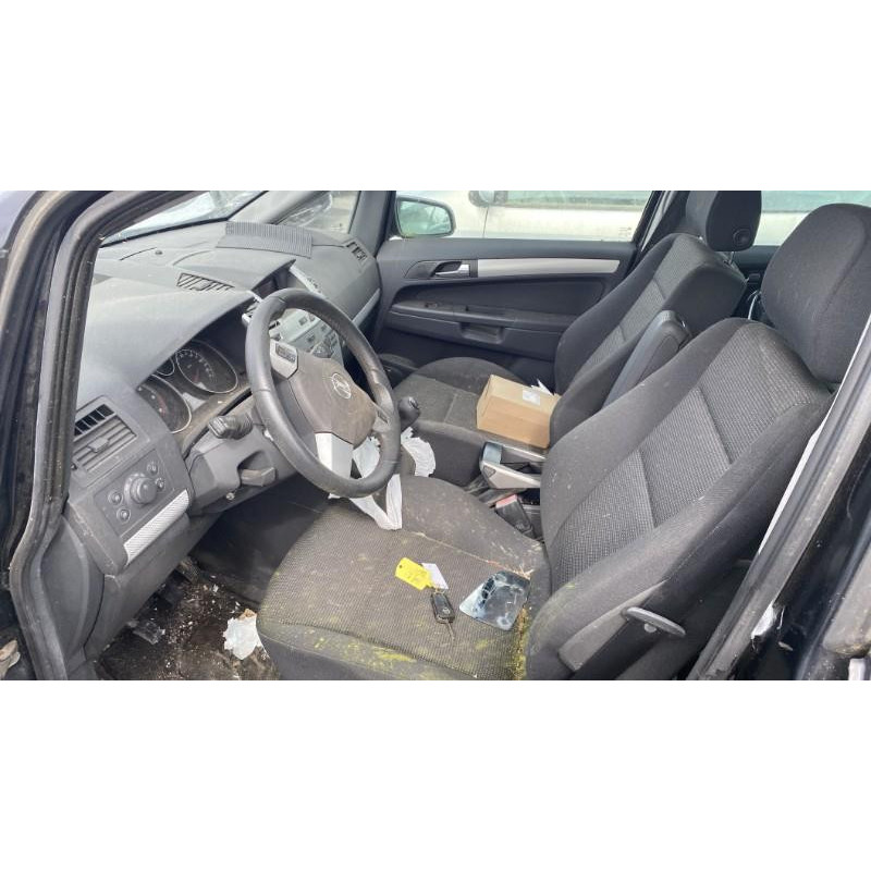 Feu arriere principal droit (feux) OPEL ZAFIRA B Photo n°13