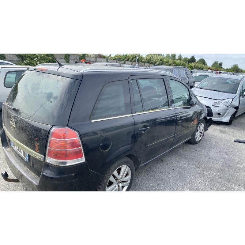 Feu arriere principal droit (feux) OPEL ZAFIRA B Photo n°20