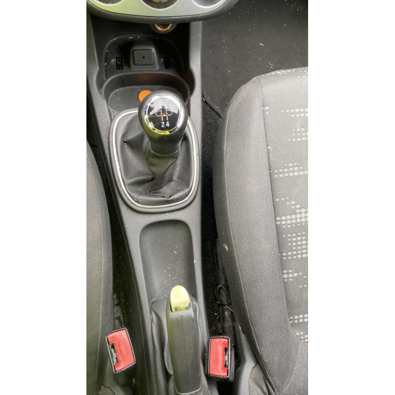 Aile avant gauche OPEL CORSA D Photo n°19