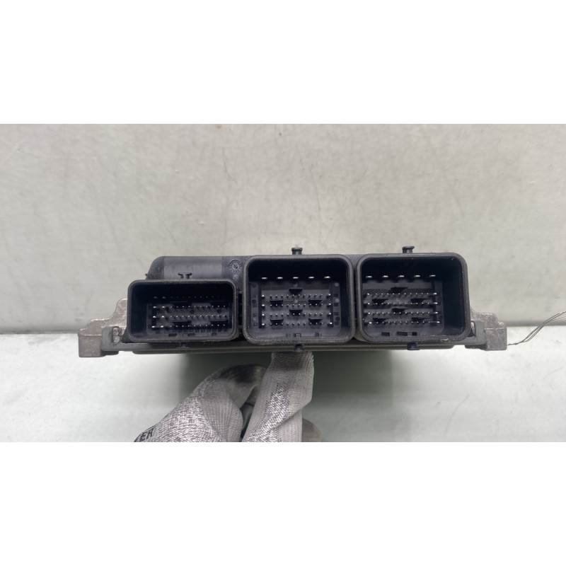 Calculateur moteur PEUGEOT 508 1 Photo n°3