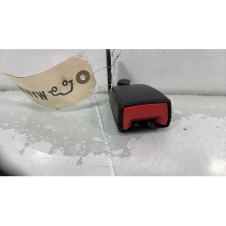 Attache ceinture arriere gauche OPEL CORSA D Photo n°1