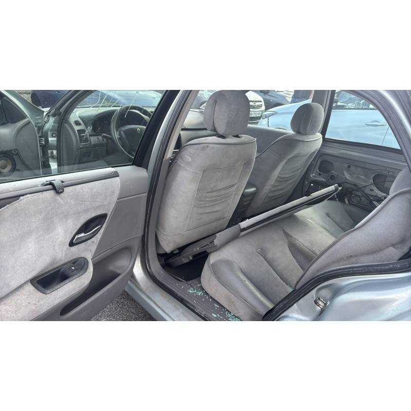 Leve vitre electrique arriere gauche RENAULT LAGUNA 2 Photo n°14