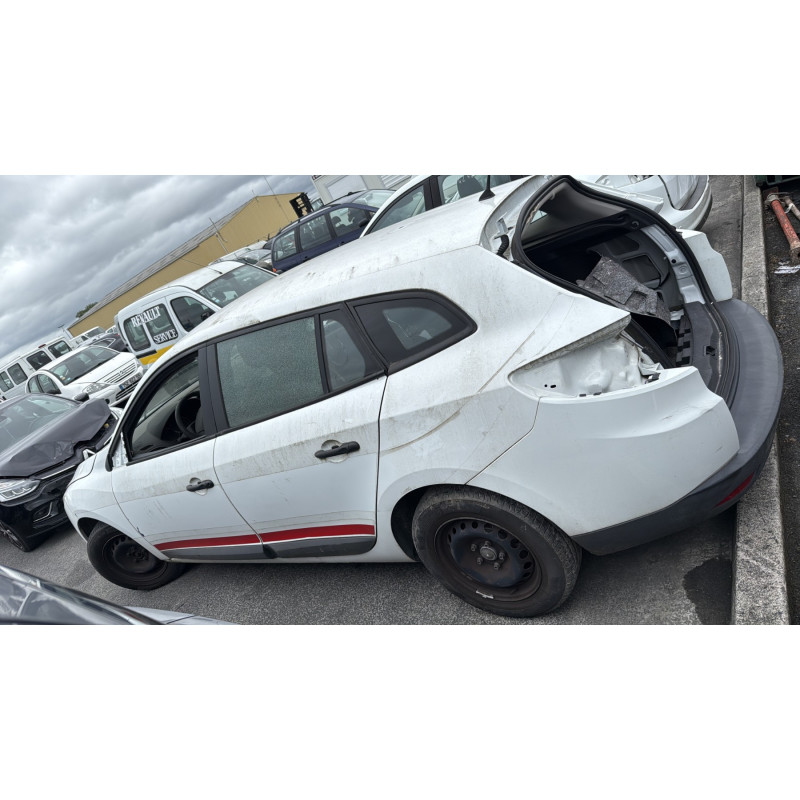 Capot RENAULT MEGANE 3 Photo n°15