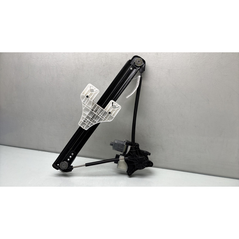 Leve vitre electrique arriere droit SEAT ATECA Photo n°1