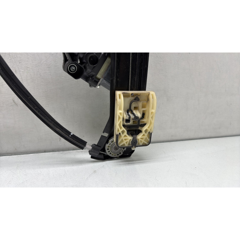 Leve vitre electrique avant gauche SEAT ATECA Photo n°2