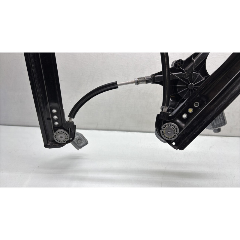 Leve vitre electrique avant gauche SEAT ATECA Photo n°9