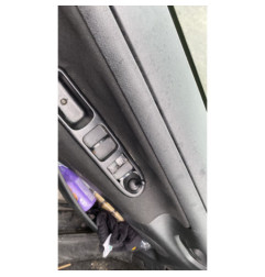 Serrure avant droit PEUGEOT 207