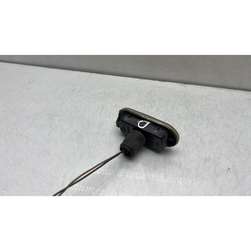 Repetiteur clignotant avant droit  (Feux) SEAT TOLEDO 2 Photo n°3