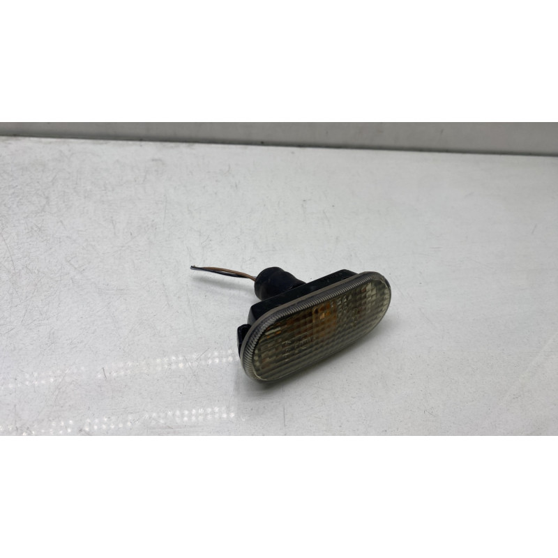 Repetiteur clignotant avant gauche (Feux) SEAT TOLEDO 2 Photo n°3