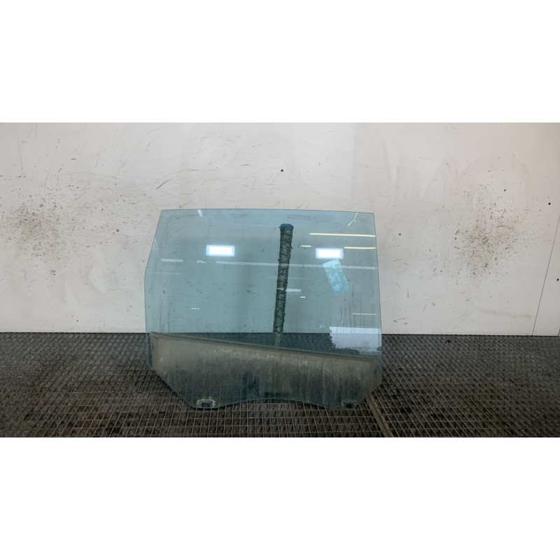 Vitre arriere droit FORD KUGA 1 Photo n°1