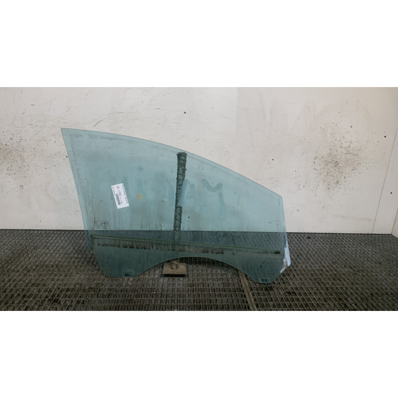 Vitre avant gauche FORD KUGA 1 Photo n°4