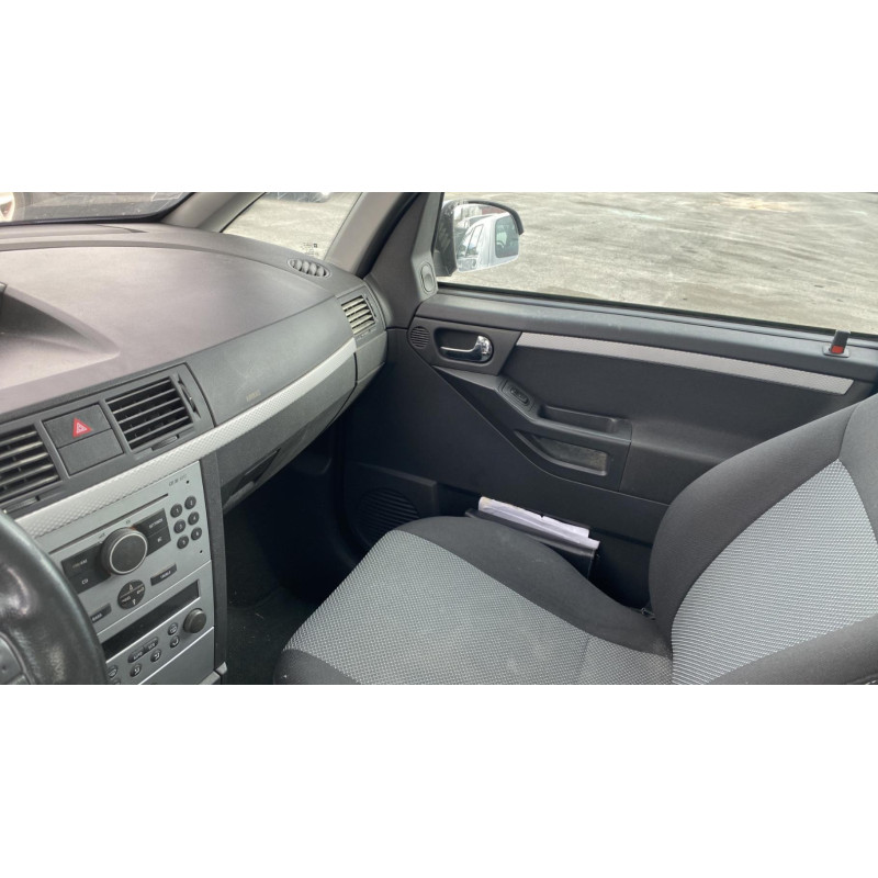 Anti brouillard droit (feux) OPEL MERIVA A Photo n°5