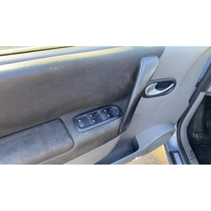 Boitier UCH RENAULT GRAND SCENIC 2 Photo n°10